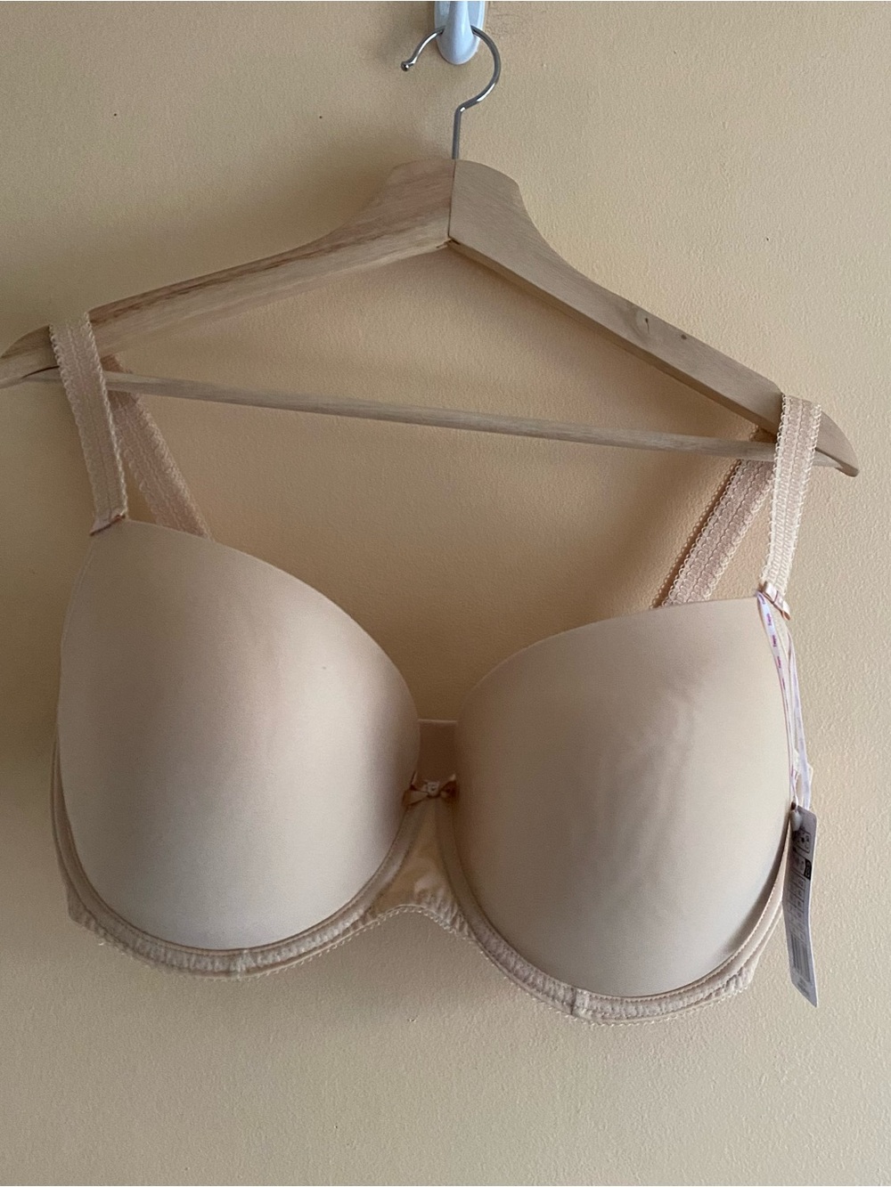 Freya Smooth T-Shirt Bra in Nude - Picture 2 of 12